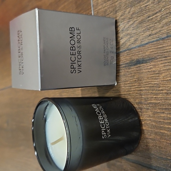 NIB Viktor & Rolf Spicebomb Black Candle Set - Picture 2 of 6